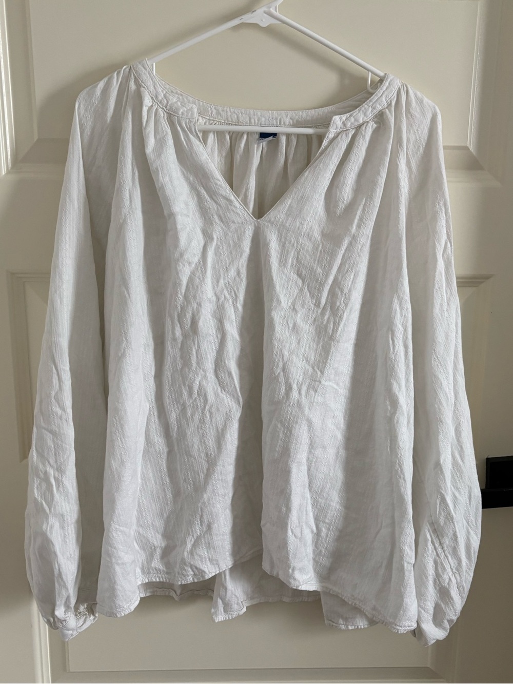 Old Navy White V-Neck Cotton Blend Top